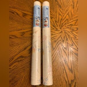 Vintage crown frosted silks wallpaper